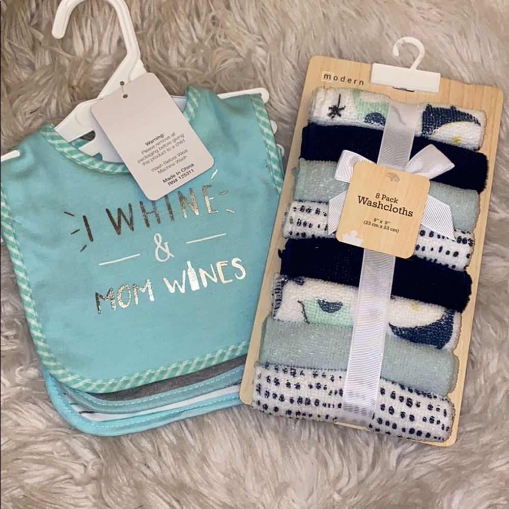 3 packs bibs with free 8 pack of wash clothes